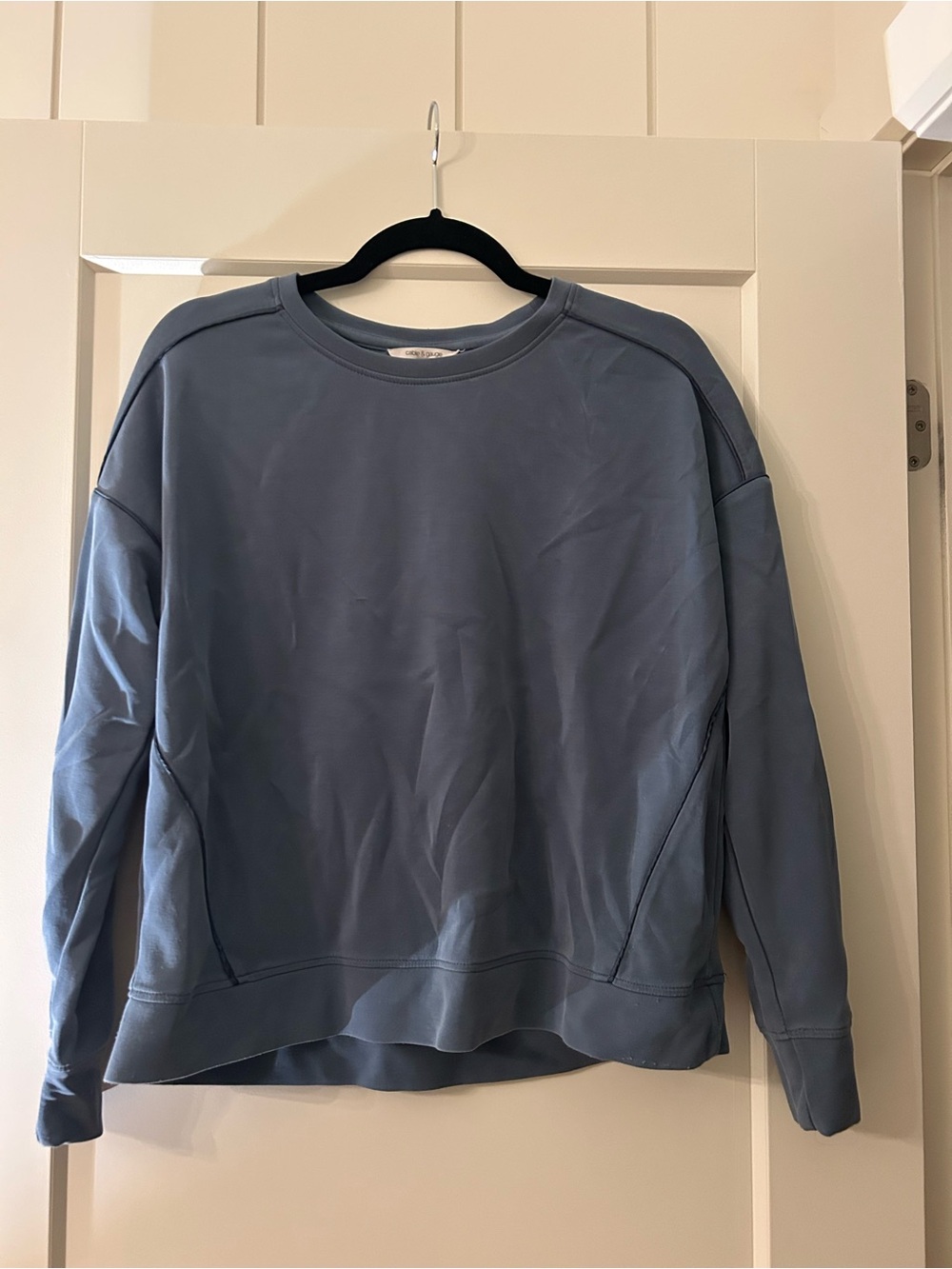 Cable & Gauge Women's Crewneck Sweater - Slate Blue